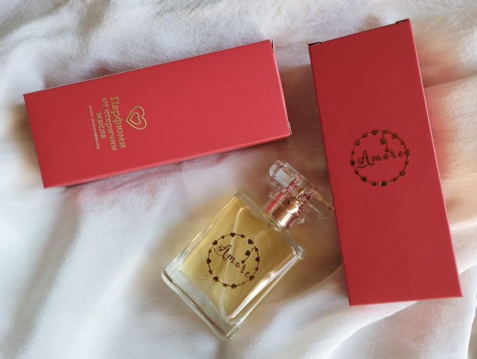 Продавам парфюми