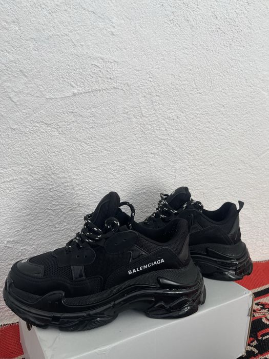 Balenciaga triple S