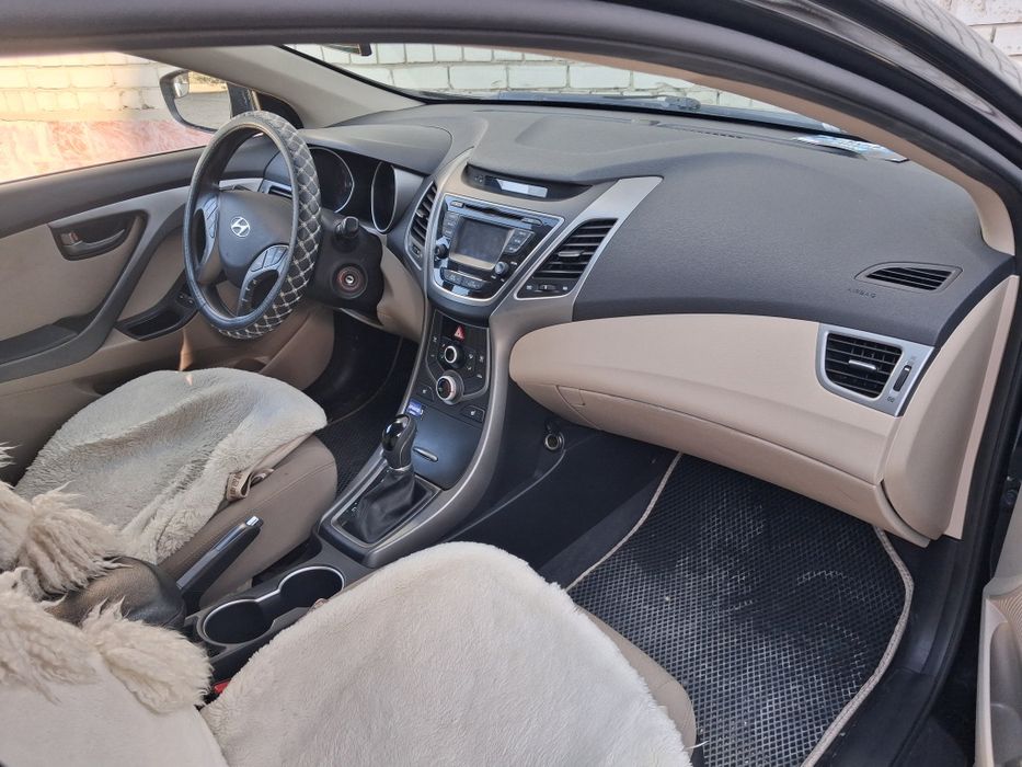 Продам Hyundai Elantra 2014 г.в. свежепригнан