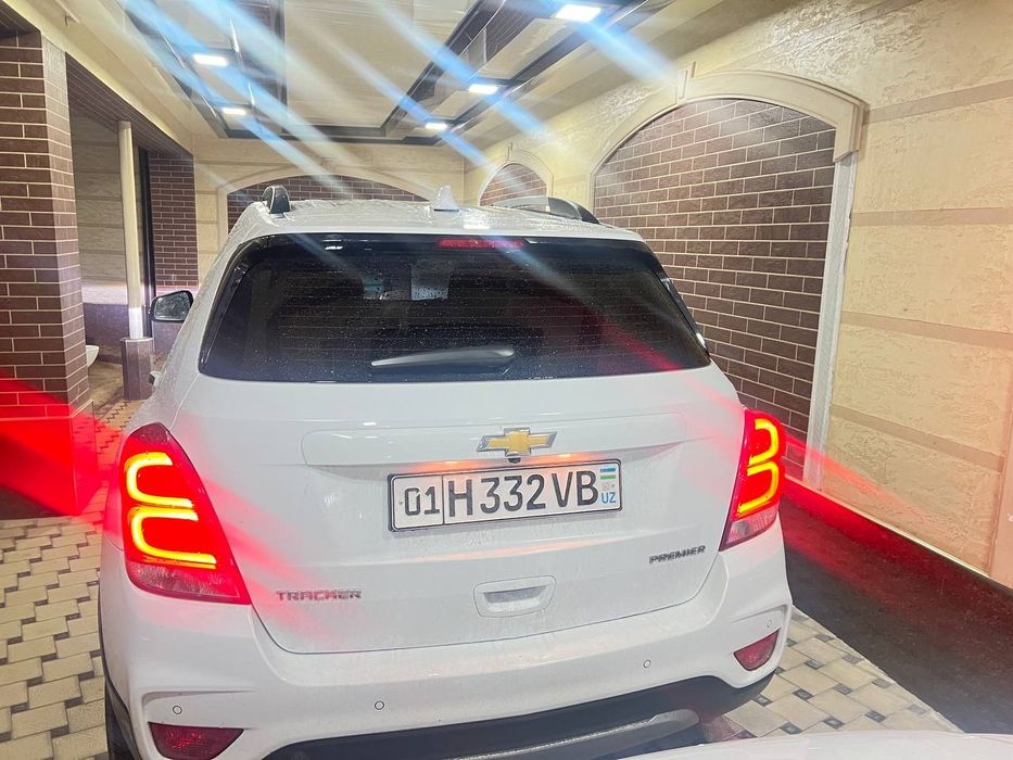 tracker 1 premier ideal POLNIY SHUMKA