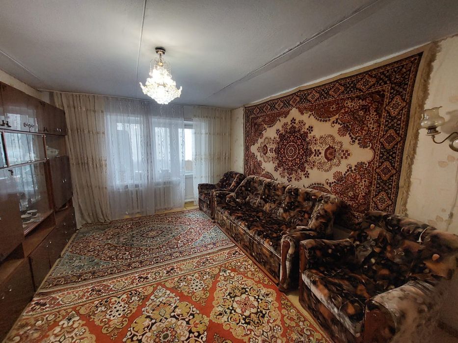 Продам квартиру 4 комнатную