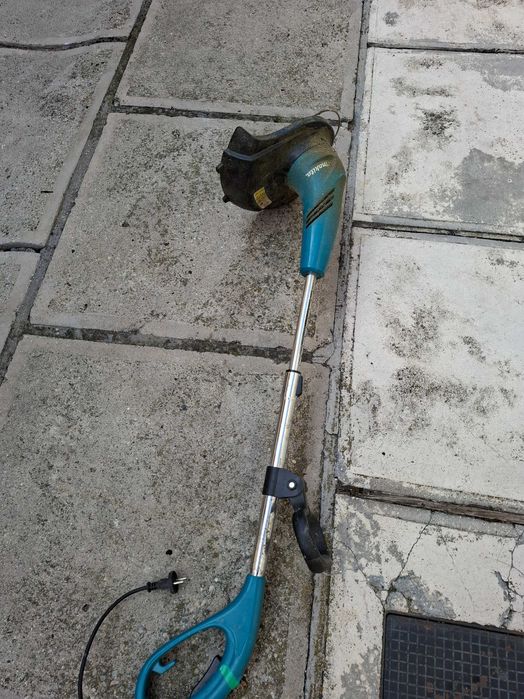 Vand trimer electric makita