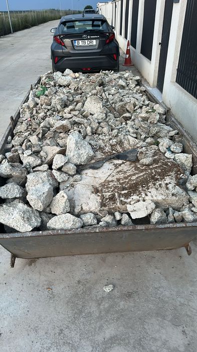 Inchirieri container moloz