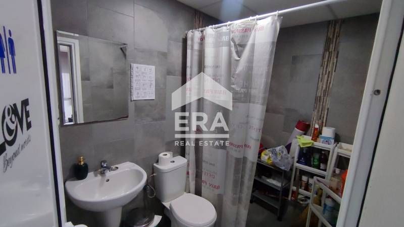 Търговско помещение в идеален център