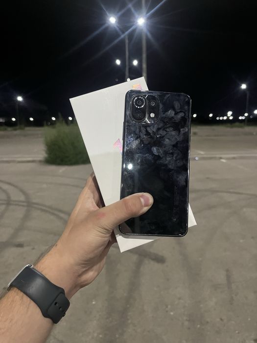 Продам телефон Mi11 lite 8/128