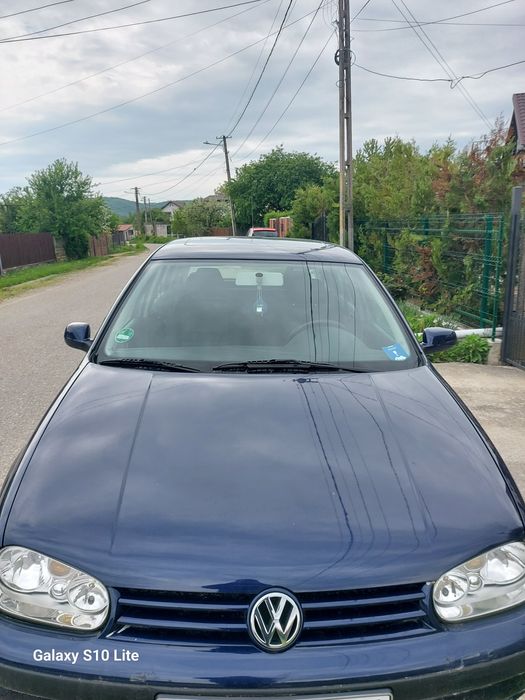 Vând VW golf 4 1.6 16 V ,2001