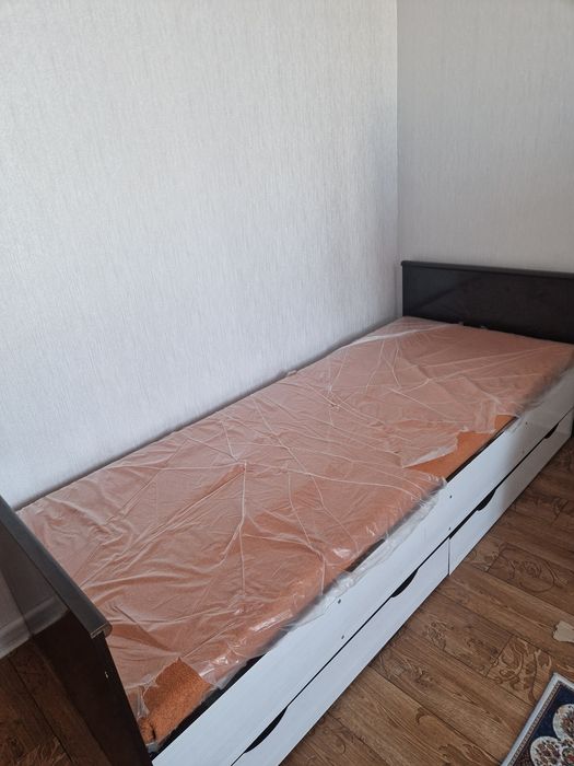 Продам кровать односпальная