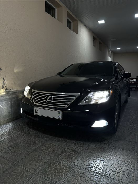 Продается Lexus LS600 hybrid 2008 года