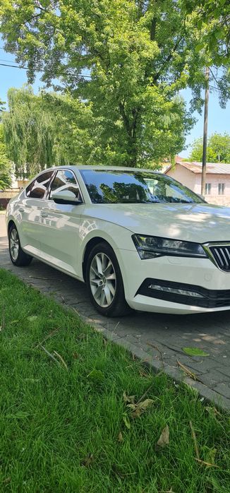Vand/Dau la schimb Skoda super