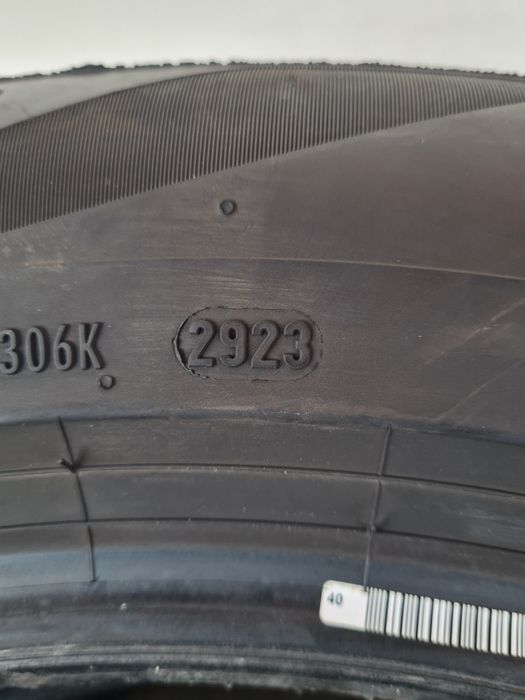 Летни гуми 2 броя PIRELLI Scorpion 225 55 R18 дот 2923