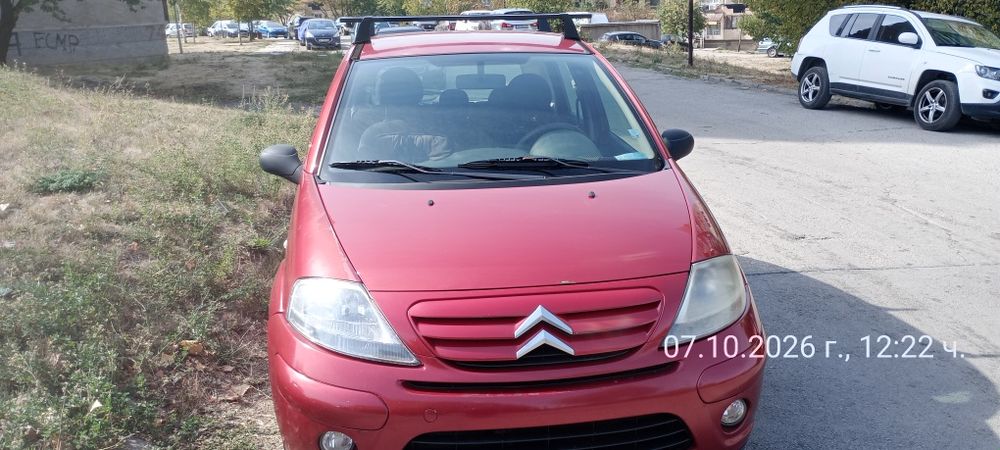Автомобил Ситроен С3