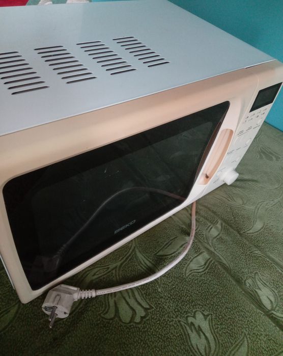 Микроволновка BEKO
