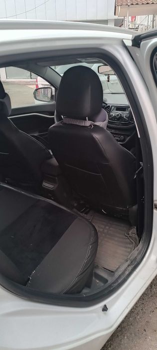 Продам машину мотор и коробка nissan