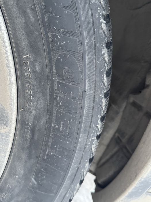 Продам шины радиус 20