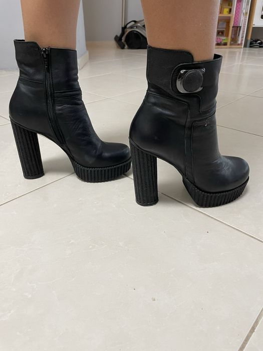 Зимни боти от естествена кожа