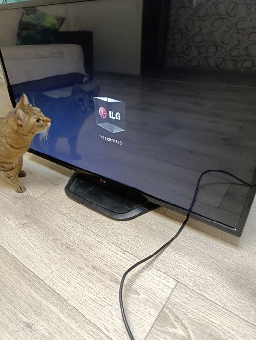 Продам Телевизор LG