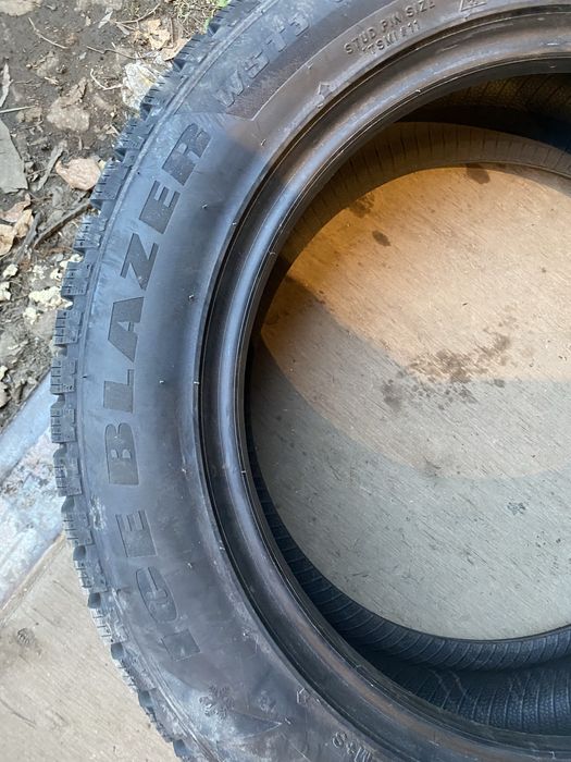 На 17. 225/55 шипы  в нал