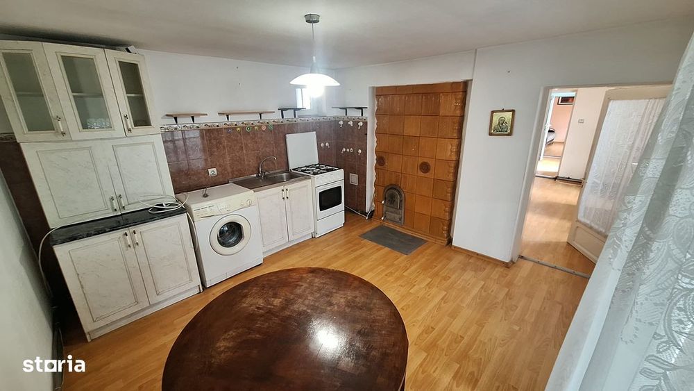 Casă 3 Camere – Cartier Cfr, Bacău – Teren 500 Mp