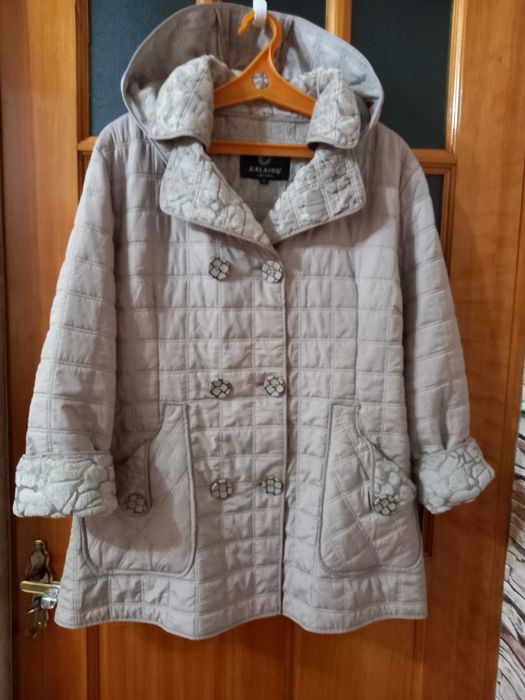 Верхняя женская одежда