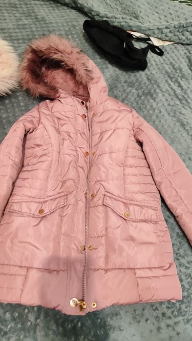 Теплая  куртка длинная для девочек размер 122