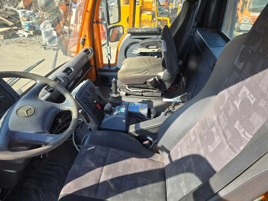 Autospeciala Unimog U400