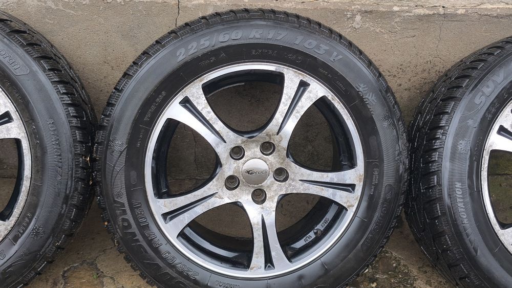 Зимни гуми с джанти 225 60 17 Honda CRV