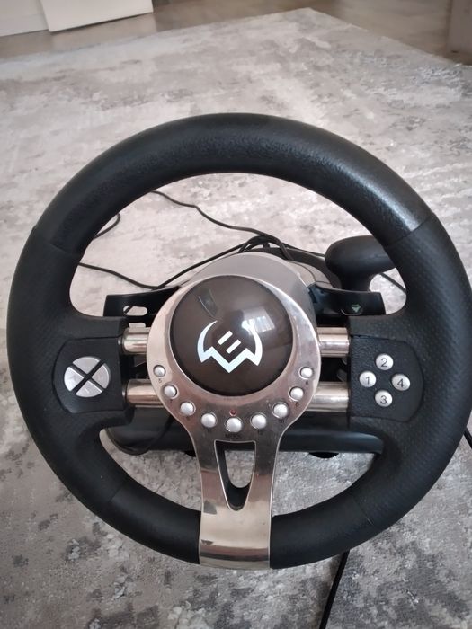 Продам игровой руль