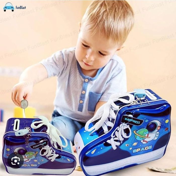 Копилка детская металлическая в виде кроссовка