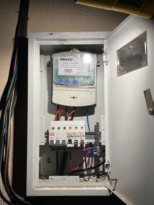 Электрик мантаж220 380