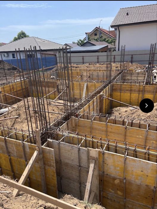 Construim case la rosu si la cheie/ renovari/ instalati sanitare si electrice/ reconsolidari etc