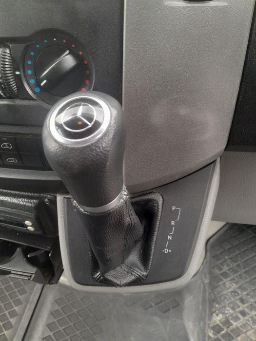 Микробус Мерцедес Спринтер на части