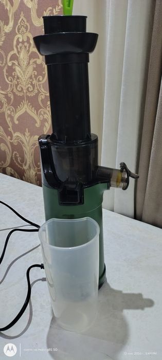 Продам соковыжималку новую