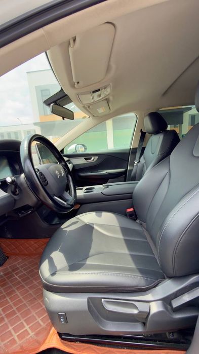 Hongqi E-QM5 (2025) | 530 km | Probeg 46,000 km | 36 oyga 667$ dan