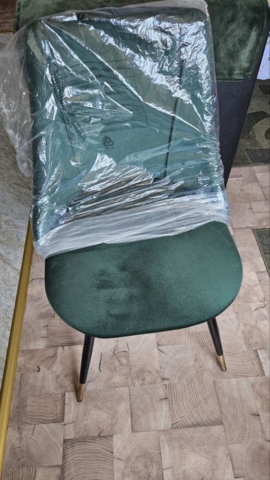 Комплект трапезни 4 стола, нови, модерен зелен цвят