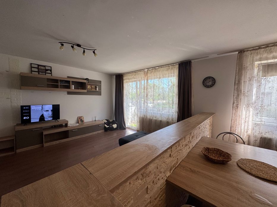 Apartament de închiriat