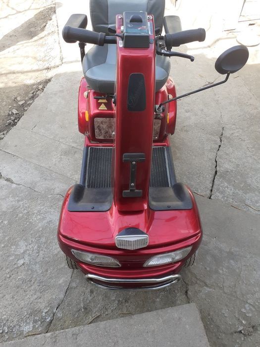 Tricicleta pentru persoane cu dizabilitati