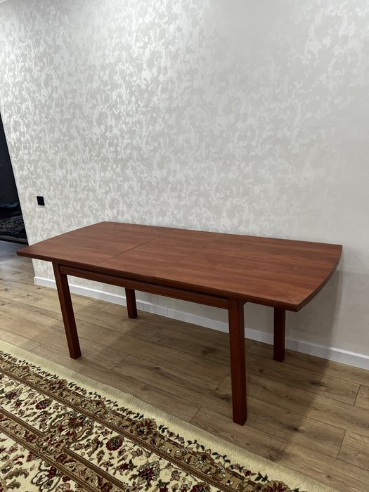 Стол коречнивый/қоңыр