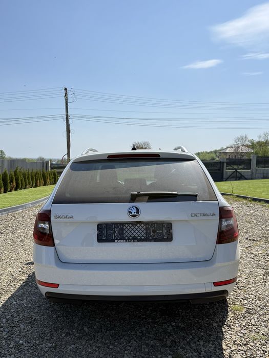 Vand  Skoda Octavia 1.0 TSI DSG 2019 - Full LED |