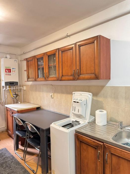 Închiriez apartament 2 camere Valea Roșie/Sărari