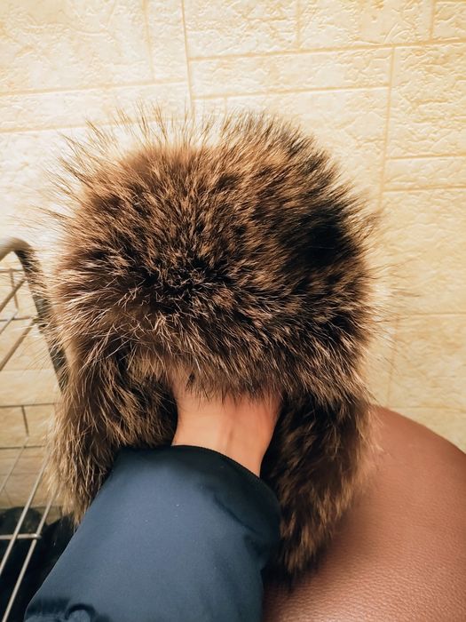 Продам шапку из енота