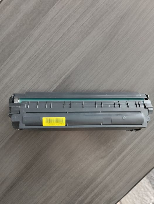 Продаю картридж на принтер