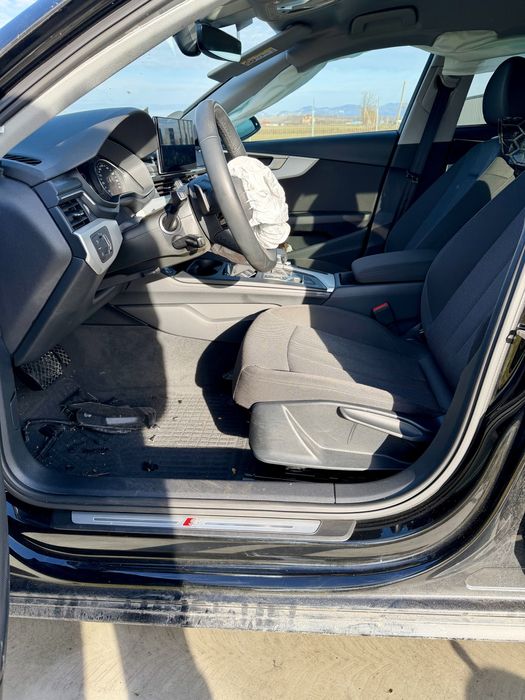 Audi A4 b9 2023 Sline 2.0 tfsi avariat , 30.000 km