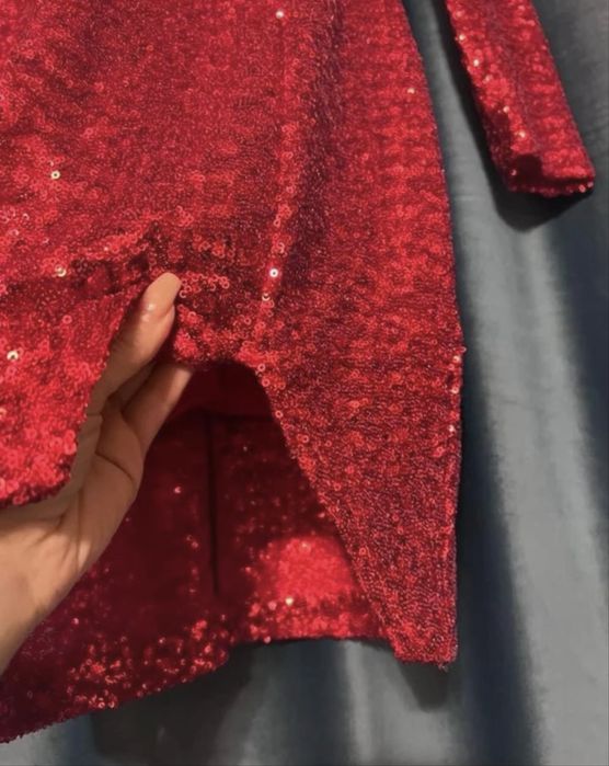 Rochie rosie din paiete eleganta scurta de ocazie