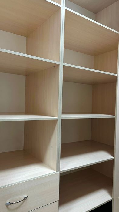 Гардеробная б/у в норм состоянии