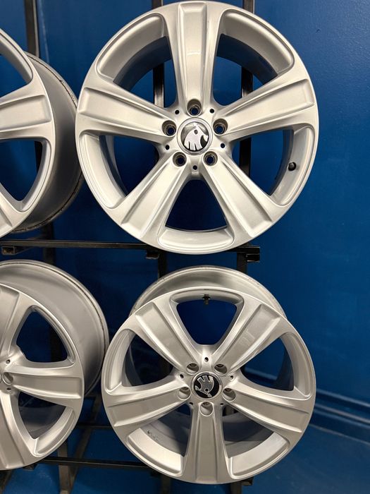 Jante Skoda Superb, Octavia R18