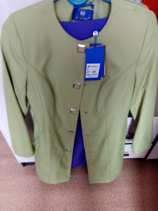 Продам плащ новый