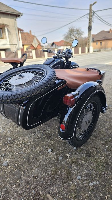 Motocicleta cu atas retro KMZ 750 anul 1963