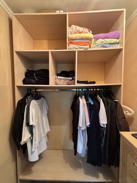 Продам шкаф для гардеробной