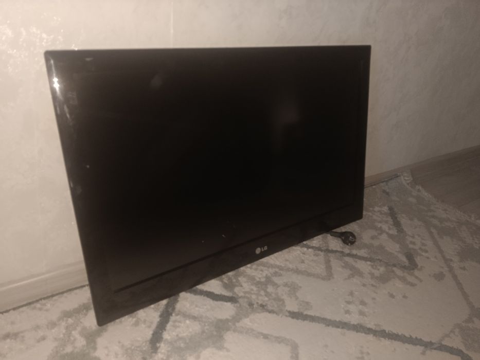 Продам телевизор с приставкой