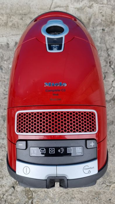 Прахосмукачка-Miele C3